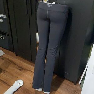 Women’s athletic pants